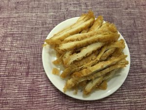 三星蒜苗炒豆皮-食譜-做法1