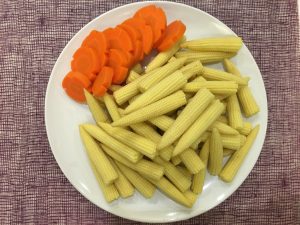 玫瑰鹽烤玉米筍-食譜-做法1