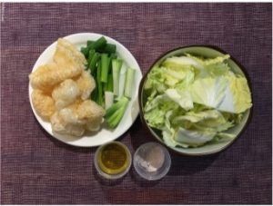豬皮燉煮大白菜-作法1