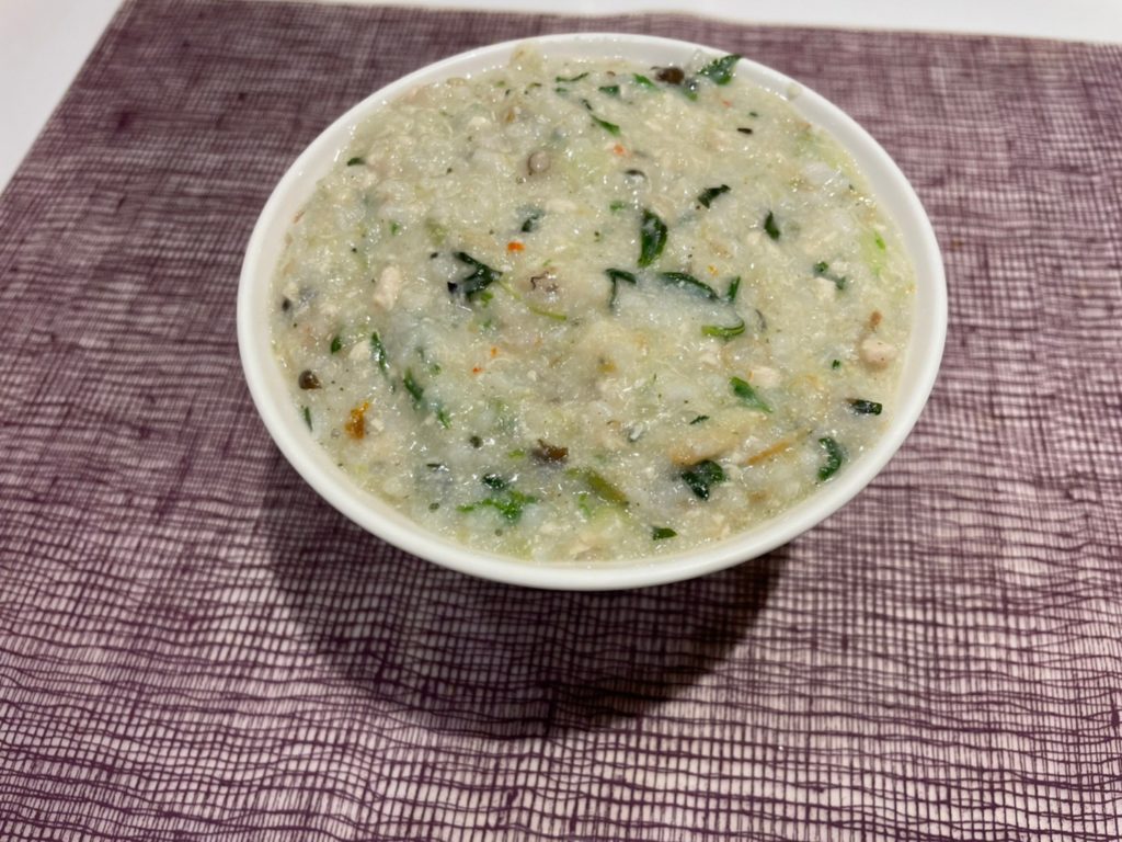 蛤蠣絲瓜白菜米粥